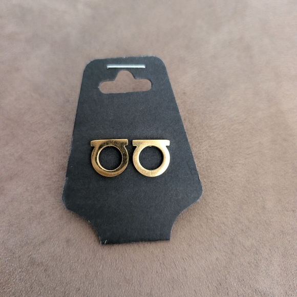 VINTAGE Fashion Earrings - Picture 2 of 5